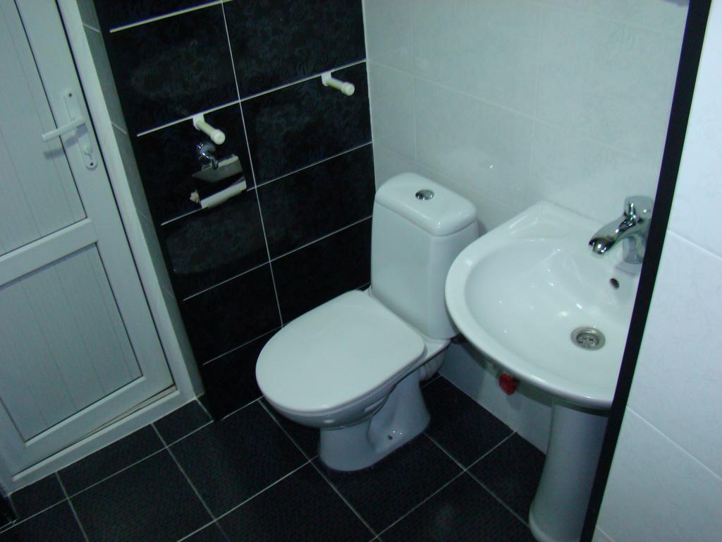 Comfort Plus Tbilisi Exteriör bild